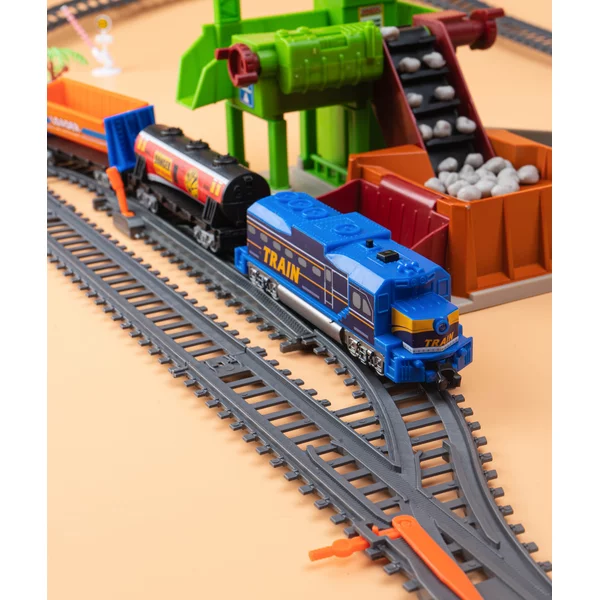 Железная дорога Каменоломня, работает от батареек