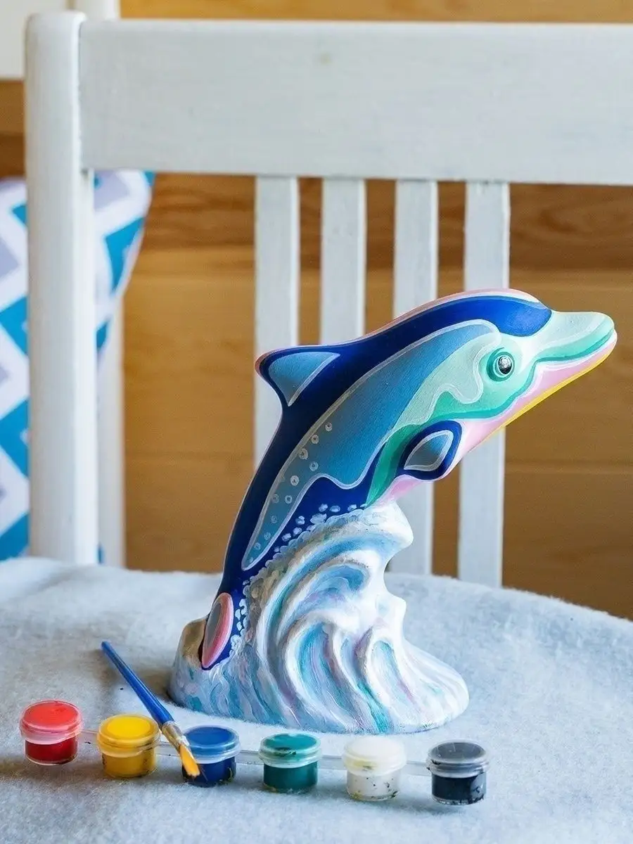 Дельфин своими руками из пластиковых бутылок