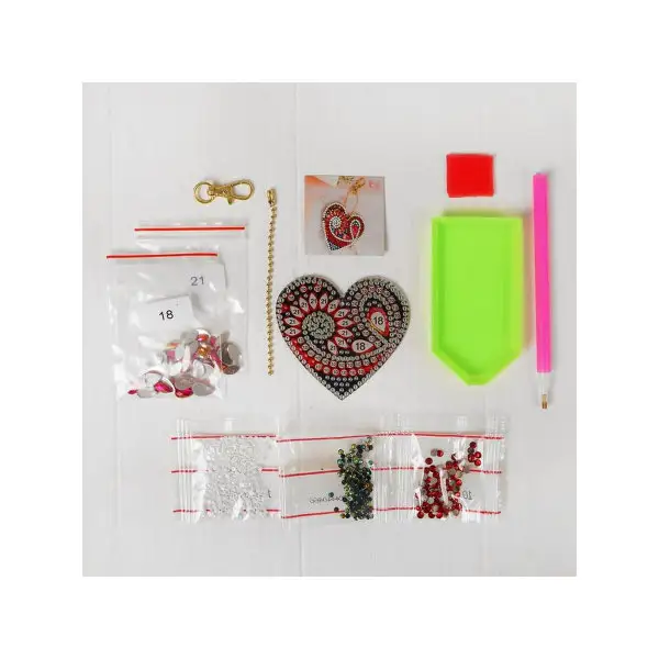 Алмазная вышивка-брелок "Сердце помпезное", заготовка 7х7 см