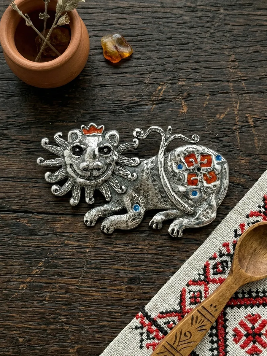 Брошь Лев серебро 925 эмаль