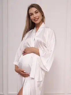 Дәрігер ес-түссіз жатқан науқасты жаттықтырды.