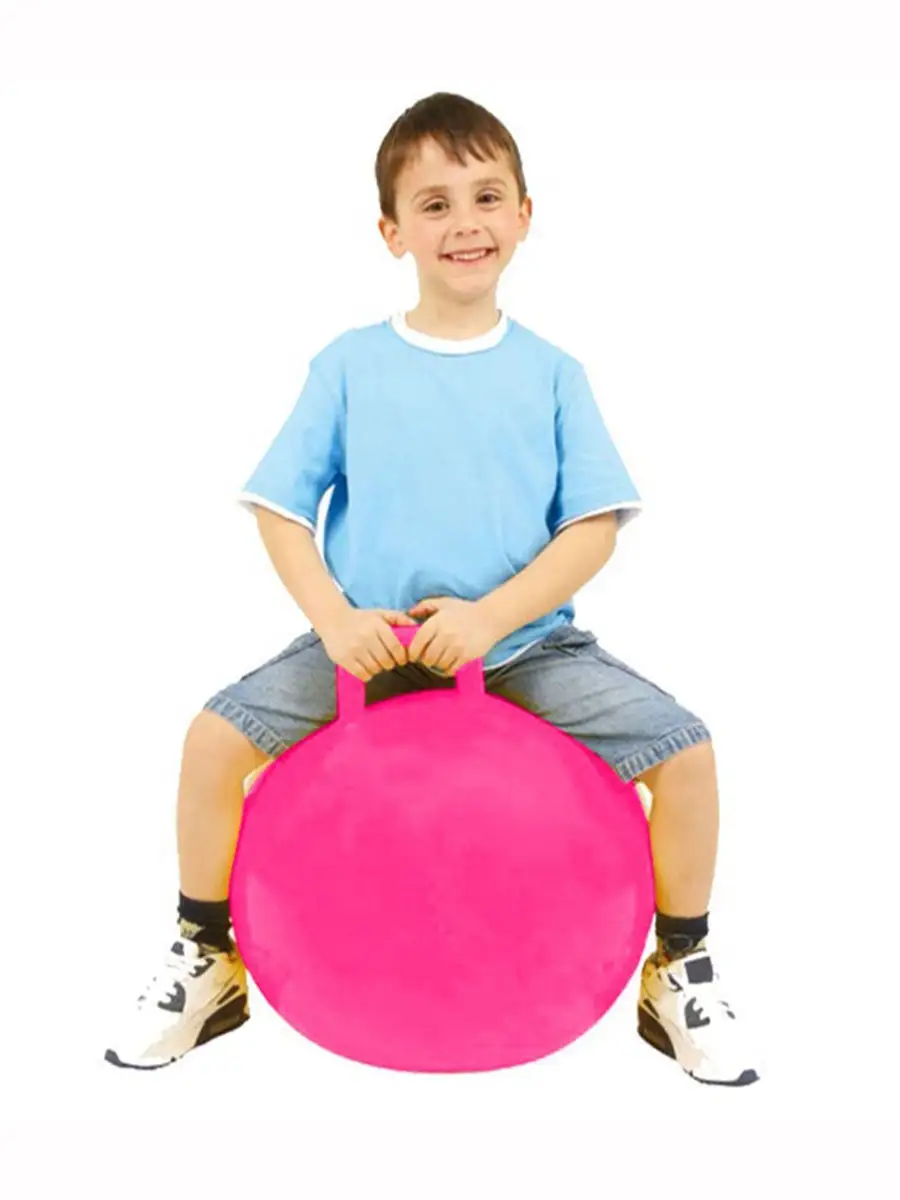 Фитбол для малышей. Фитбол для грудничков упражнения. Ребенок на фитболе. Мальчик на фитболе. Упражнения с гимнастическим мячом для детей.