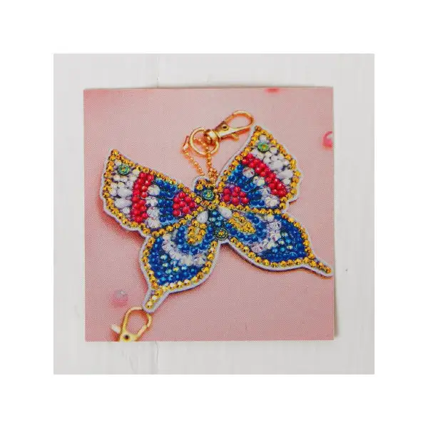 Алмазная вышивка-брелок "Прелестная бабочка"