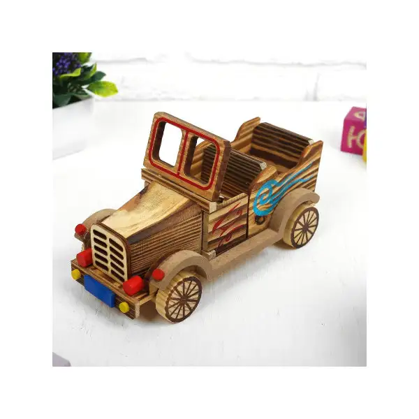 Игушка из дерева "Машинка"