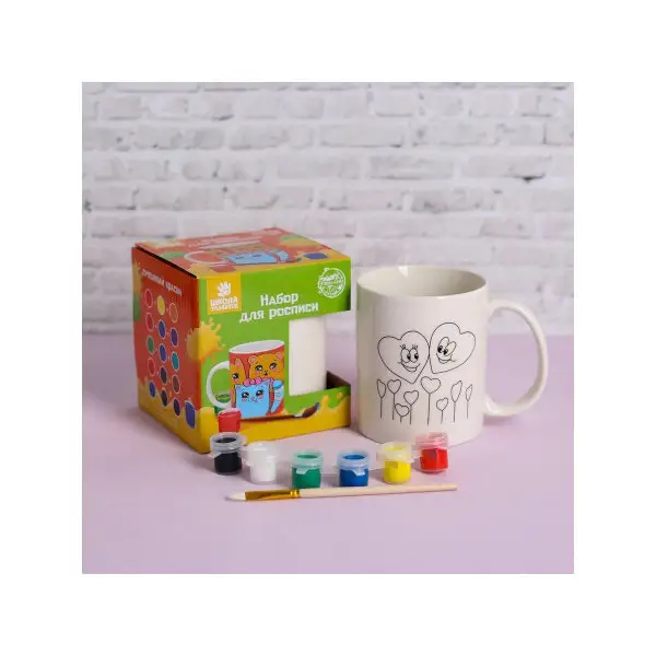 Набор кружка под раскраску "Сердечки" краска 6 цв