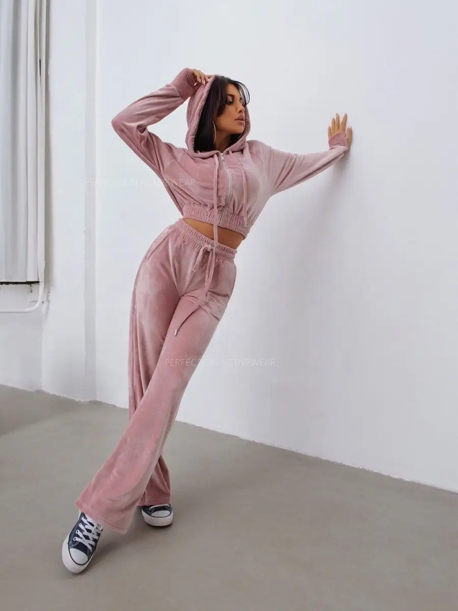 Летний костюм велюровый спортивный PERFECTION ACTIVEWEAR 27620662 купить за  6 774 ₽ в интернет-магазине Wildberries